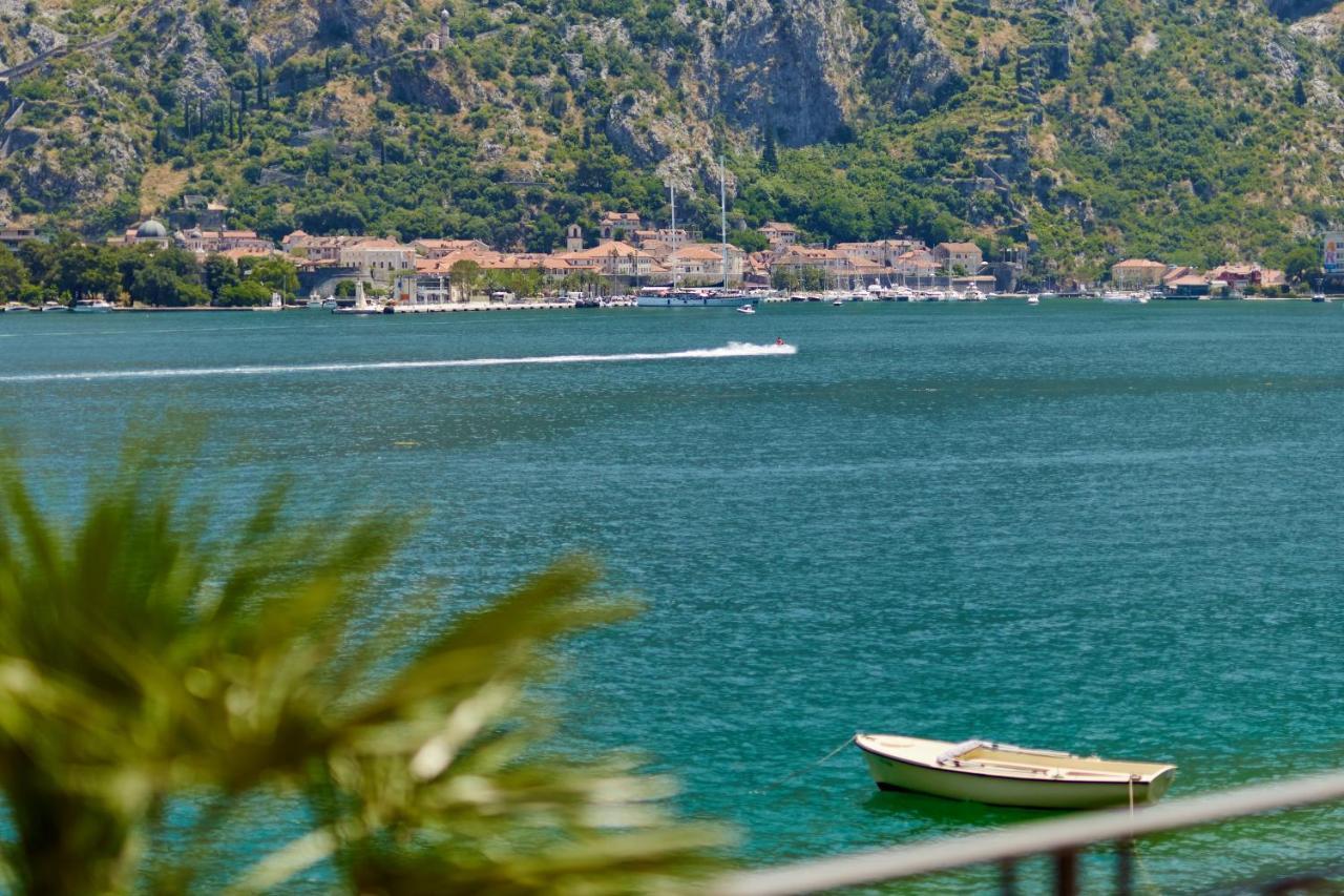 Apartment Aura With Sea View Kotor Exterior photo